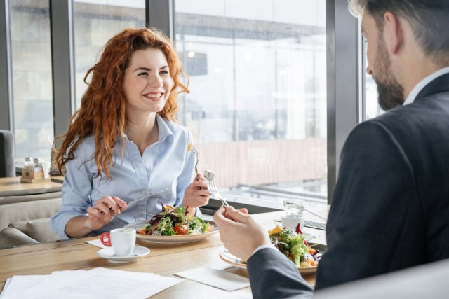 Zdravlje na prvom mestu: Evo što će se sve dogoditi vašem organizmu ako jedete sporije